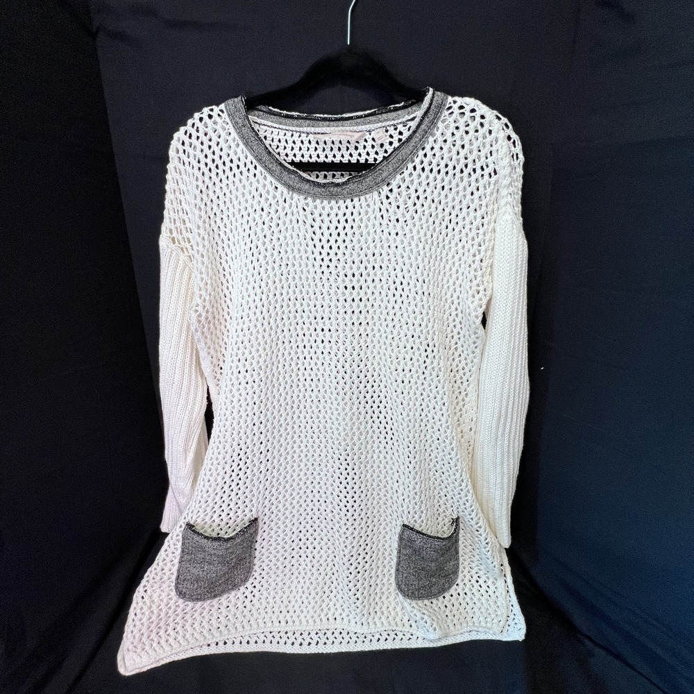 Soft Surroundings White Loose Knit Sweater with Grey Collar and Pocket Womens XL